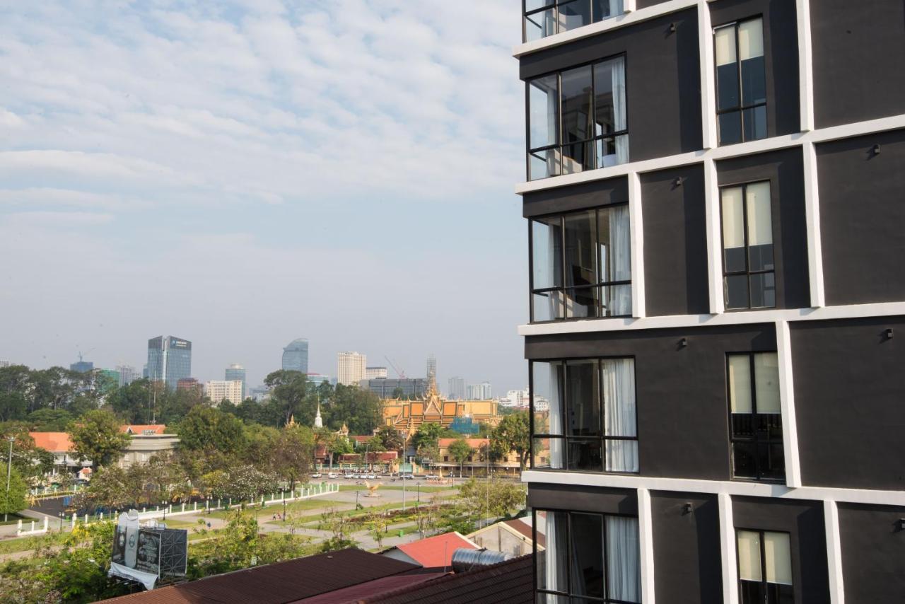Glow Park Hotel Grand Royal Palace Phnom Pen Exterior foto