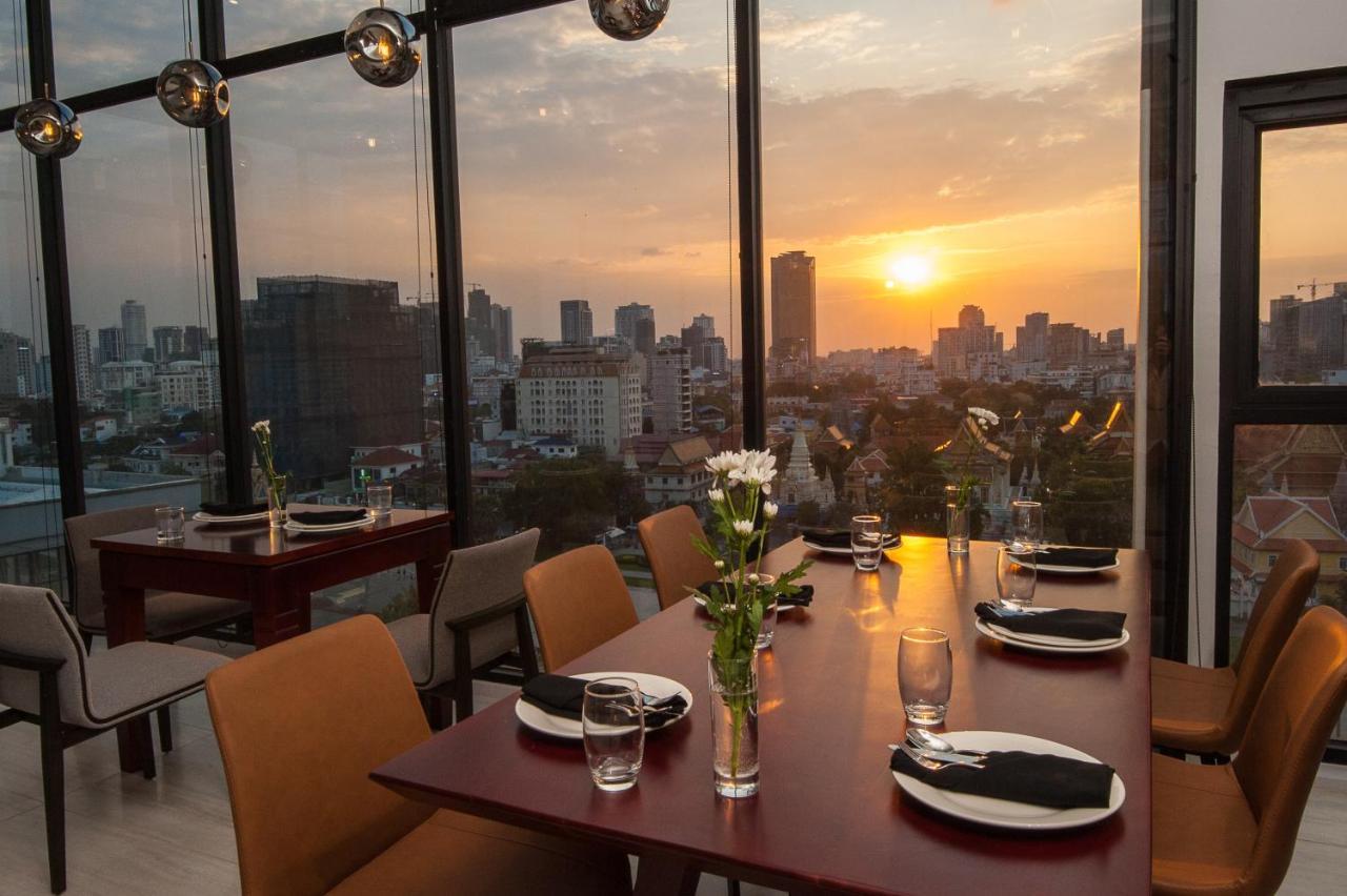 Glow Park Hotel Grand Royal Palace Phnom Pen Exterior foto