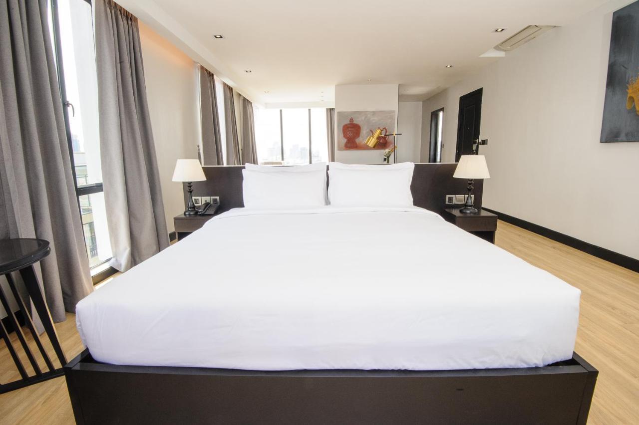 Glow Park Hotel Grand Royal Palace Phnom Pen Exterior foto