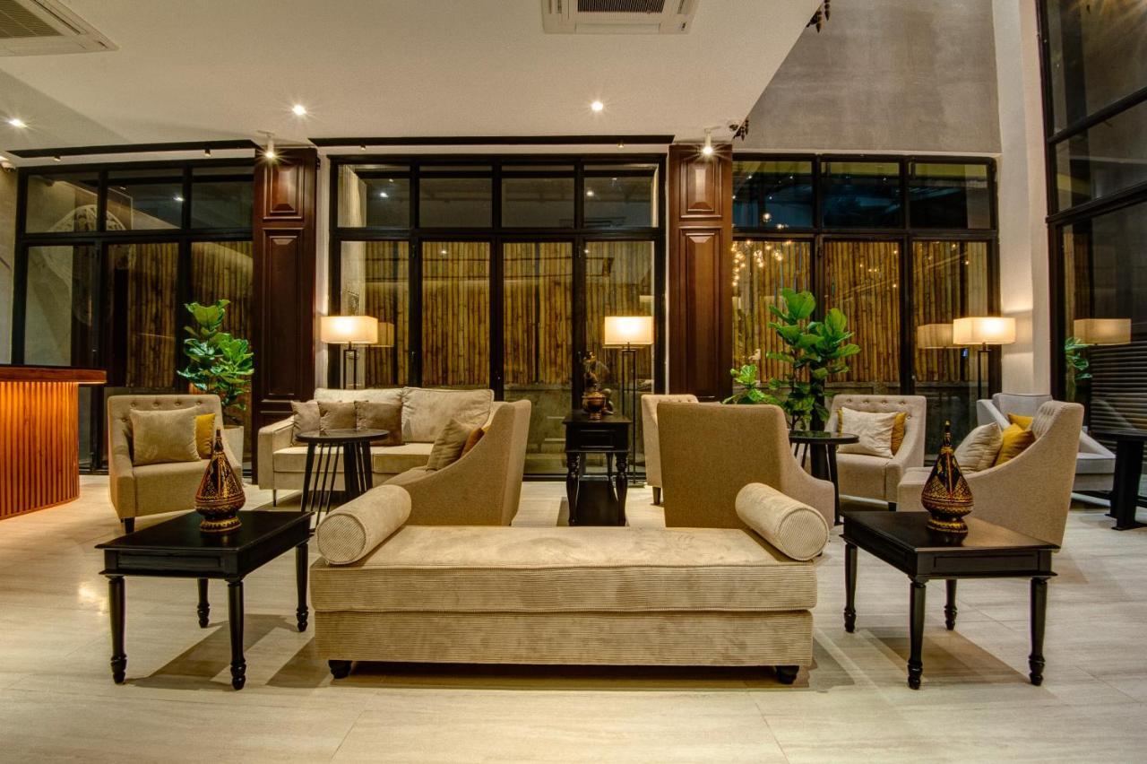Glow Park Hotel Grand Royal Palace Phnom Pen Exterior foto