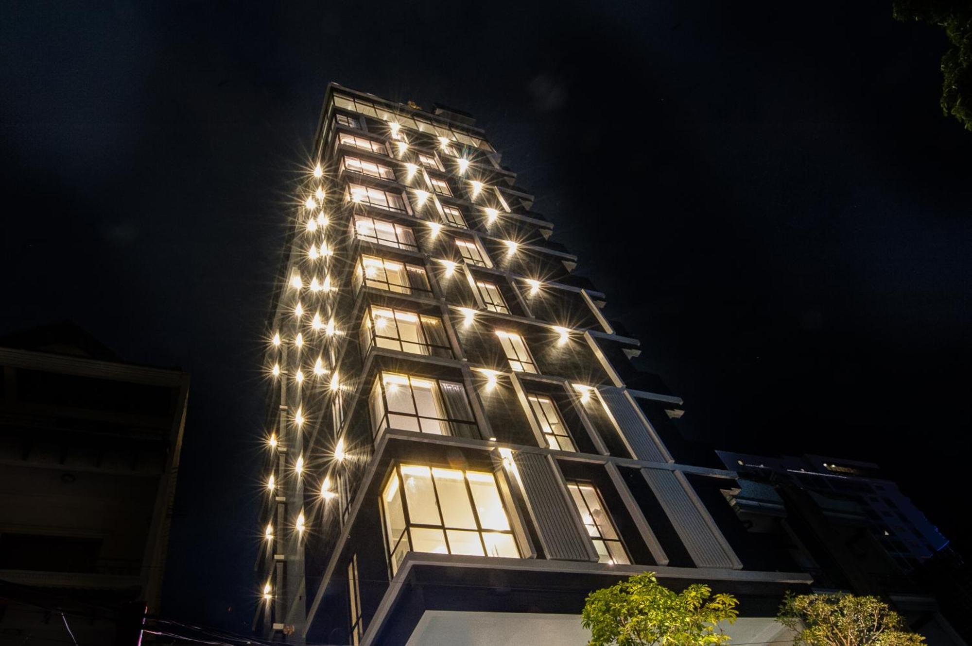 Glow Park Hotel Grand Royal Palace Phnom Pen Exterior foto